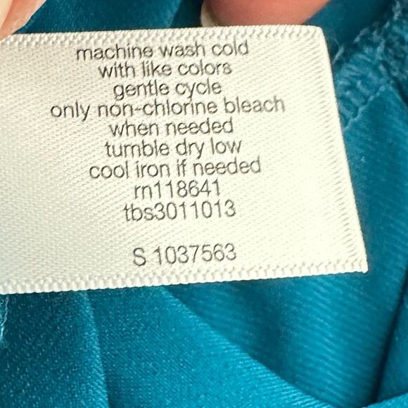 Lane Bryant Teal V-Neck Cold Shoulder Women's Top Size 18/20 NWT - Picture 6 of 6